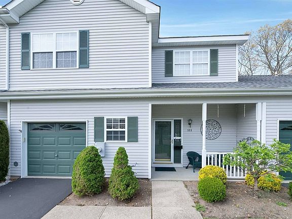 2nd image of 111 Willow Wood Dr #111