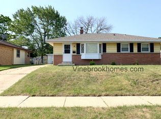 8029 W Green Tree Rd, Milwaukee, WI 53223