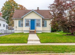 116 Pond Ave, Middlesex, NJ 08846