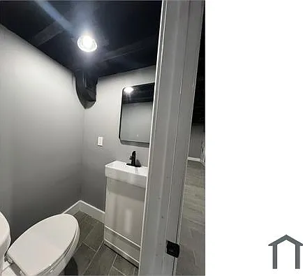 6049 N Norwood St #6049 — Photo 9