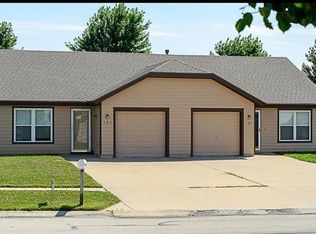 781 Pinewood St, Gardner, KS 66030