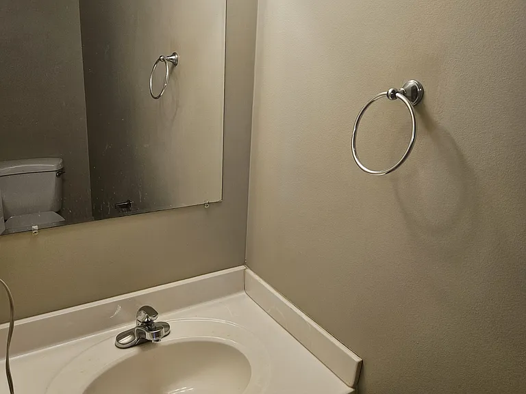 27 Princeton Ct #27 — Photo 6