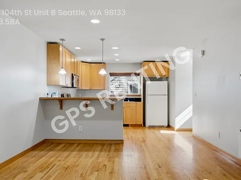 118 N 104th St #B — Photo 17