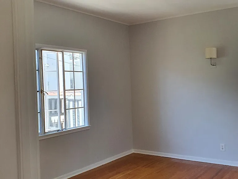 917 S Hobart Blvd — Photo 12