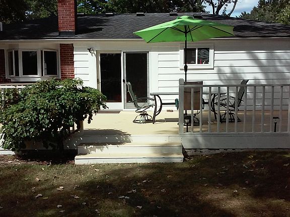 3rd image of 32691 Meadowlark St