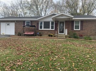 215 Chapman Ln, Columbia, TN 38401