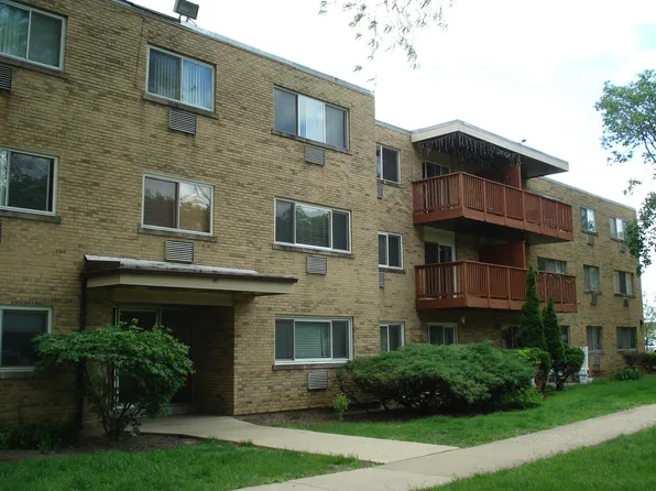 712 Dempster St APT F110, Mount Prospect, IL 60056