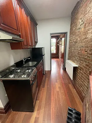 Rented by Bond New York | media 25