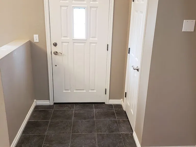 32 Fuller Cir — Photo 2