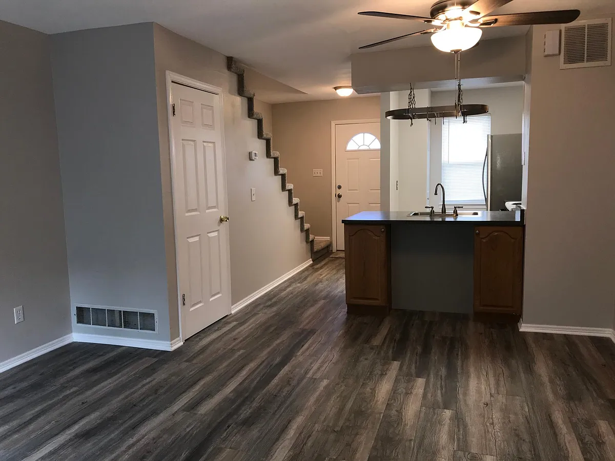 Building Photo - 4026 Baytown Dr
