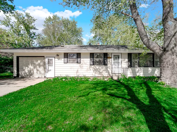 37606 N Geraghty Ave, Beach Park, IL 60087