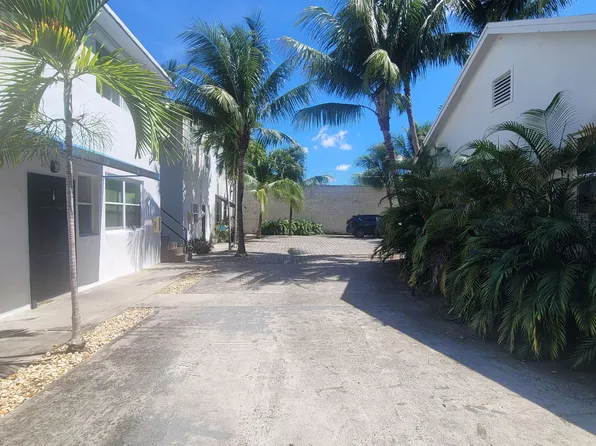 1323-1329 SW 8th St #1320, Miami, FL 33135