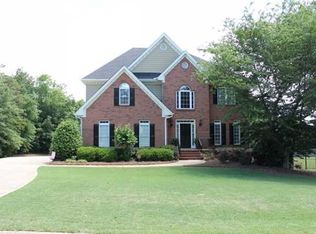 5881 Alpine Ct, Hoschton, GA 30548