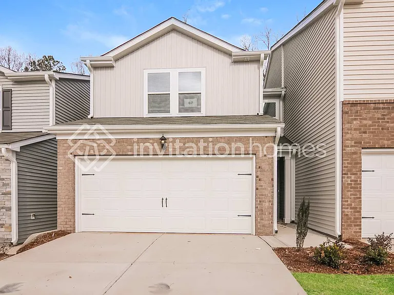 832 Hilton Park Loop — Photo 1