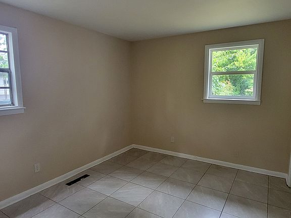 5th image of 4218 Wilton Pl