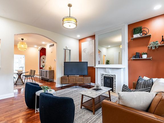 4th image of 4231 Langland St