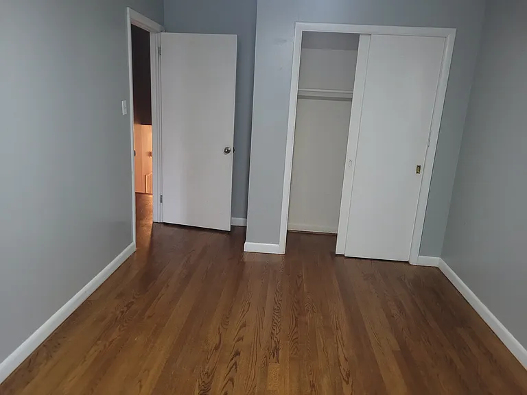 111 Mayor Ave — Photo 12