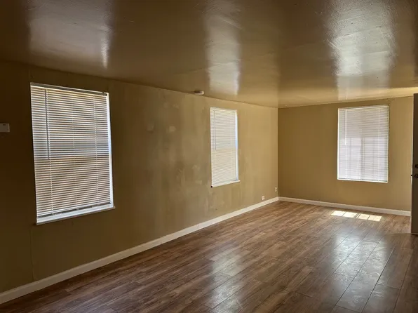 421 S H St #A, Madera, CA 93637