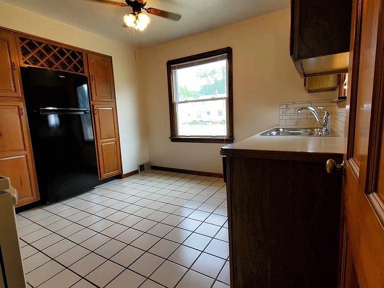 1510 Tuxedo Ave — Photo 10