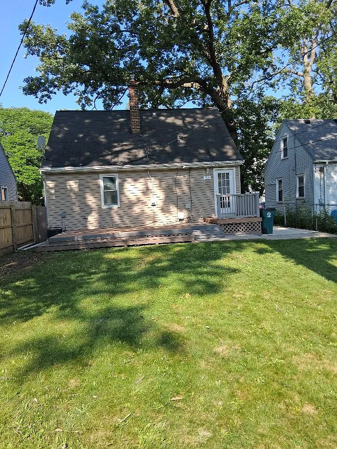Mohawk Ave, Royal Oak — Photo 3