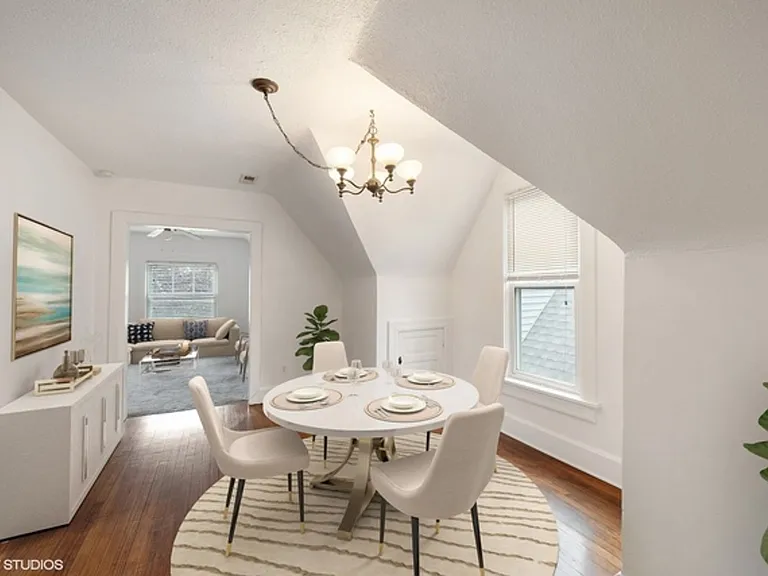 1747 W Newport Ave — Photo 7