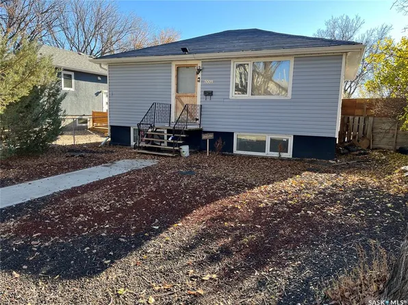 5009 8TH AVENUE, Regina, SK S4T 0W4