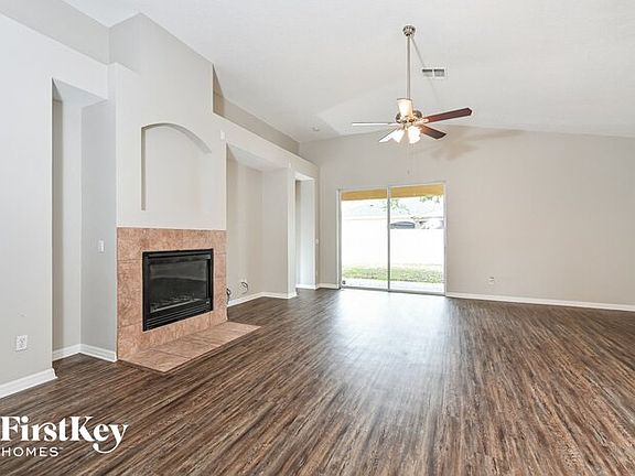 2nd image of 5579 Burlwood Dr