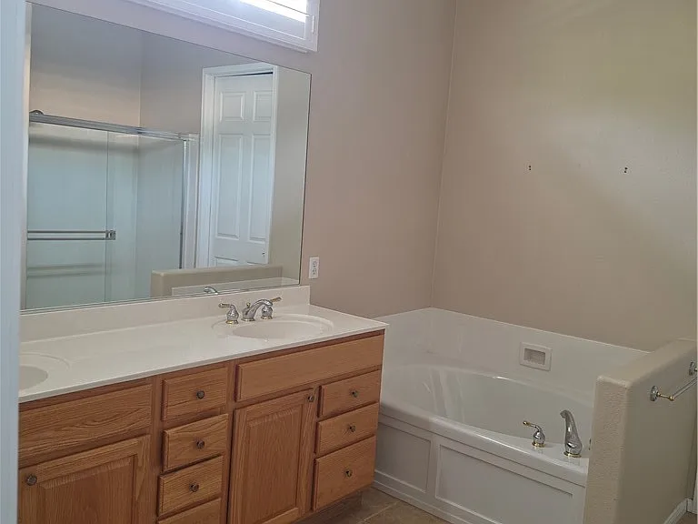 1841 Masters Dr — Photo 11