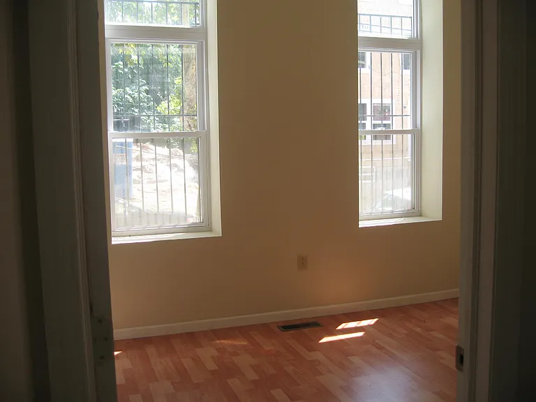 1528 N 17th St #1-F — Photo 7