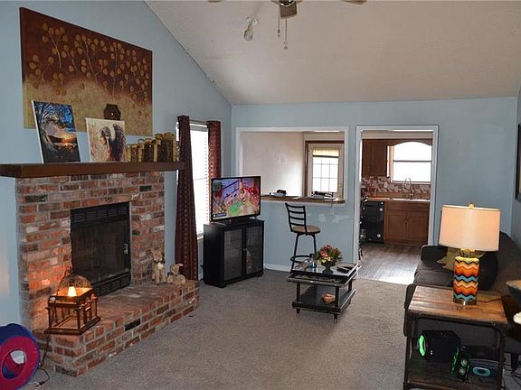 4th image of 7307 W 55th Pl