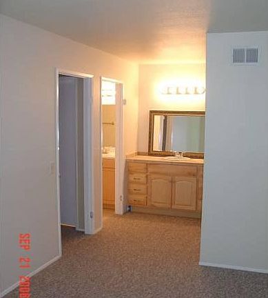 5th image of 8811 Gilman Dr