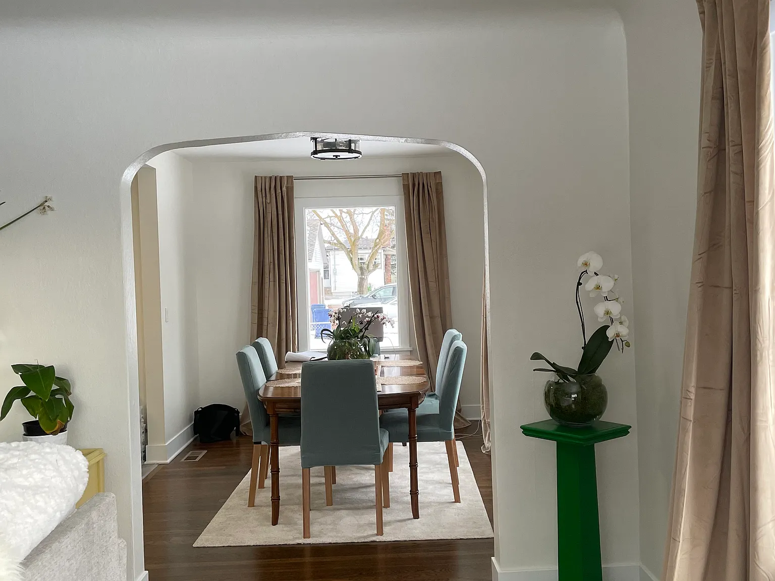 4 bed, 2004 sqft, $2,400 — Photo 4