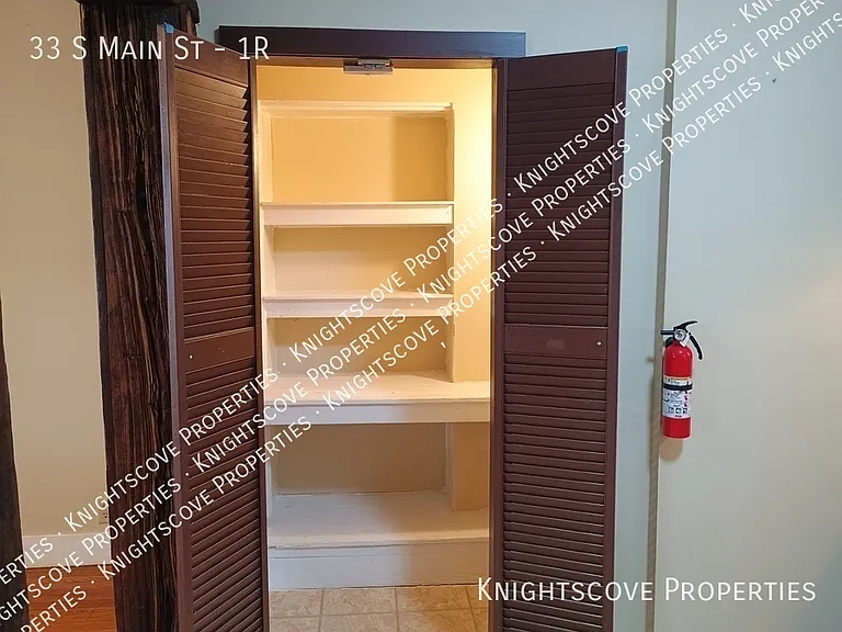 33 S Main St #1R — Photo 15