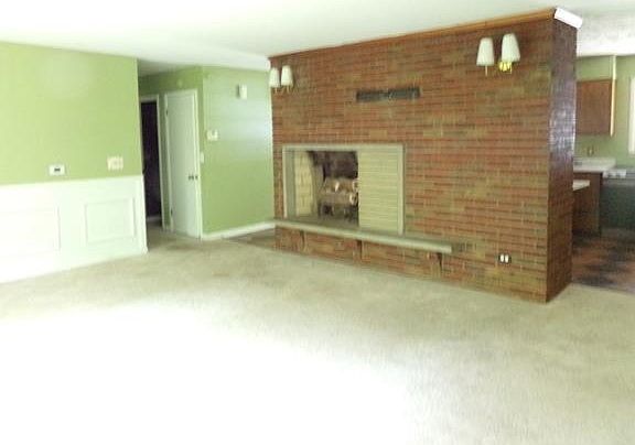 3rd image of 505 Forest Rd