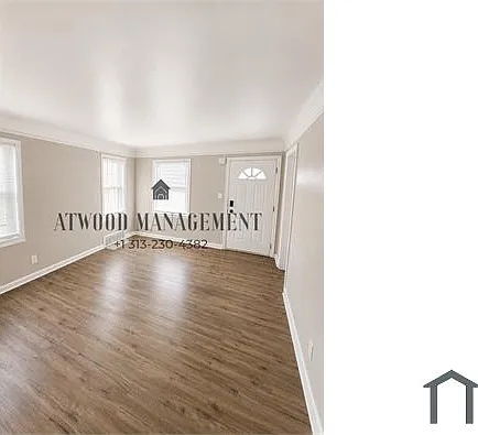 3 bed, 1000 sqft, $1,382 — Photo 4