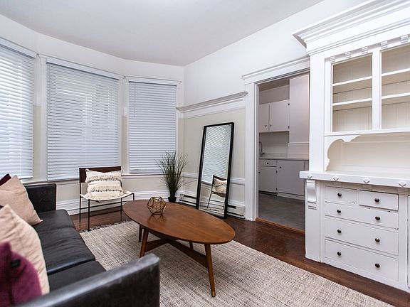 2nd image of 1474 Sacramento St #410