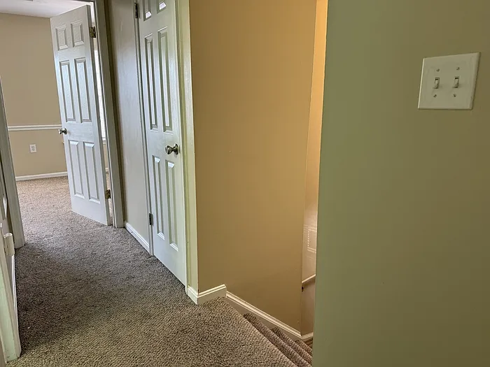 1323 Hampshire Dr #1 — Photo 9