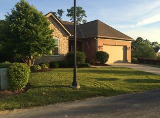 8015 Stonegate Dr, Cincinnati, OH 45255