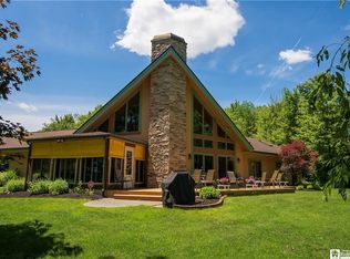 6 Topo Ln, Jamestown, NY 14701