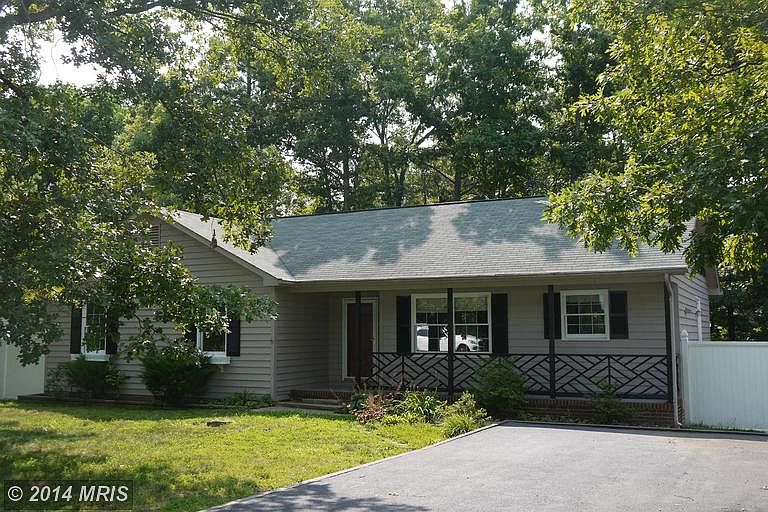 1st image of 907 Stonewall Ln
