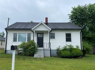 4112 Wooddale Ln, Greensboro, NC 27405
