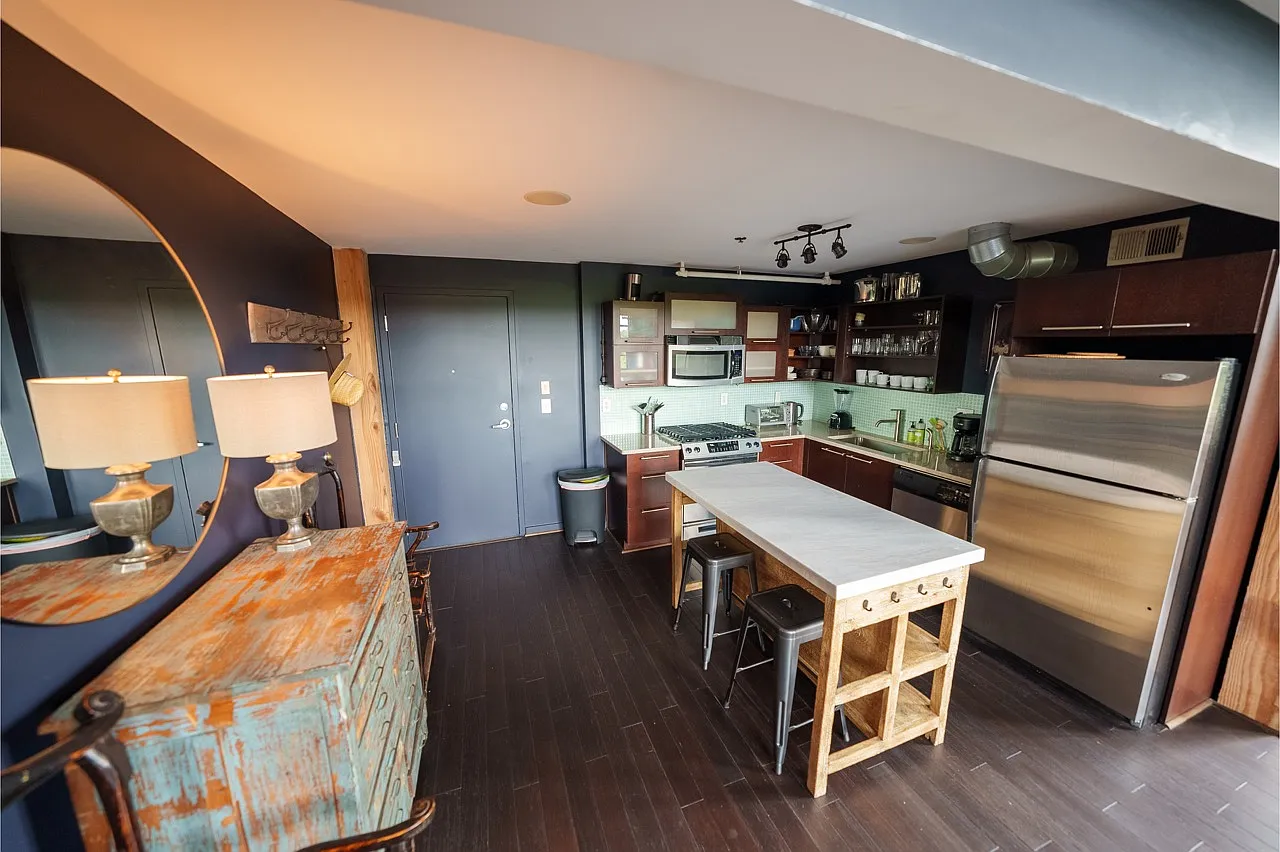 1 bed, 900 sqft, $2,500 — Photo 2