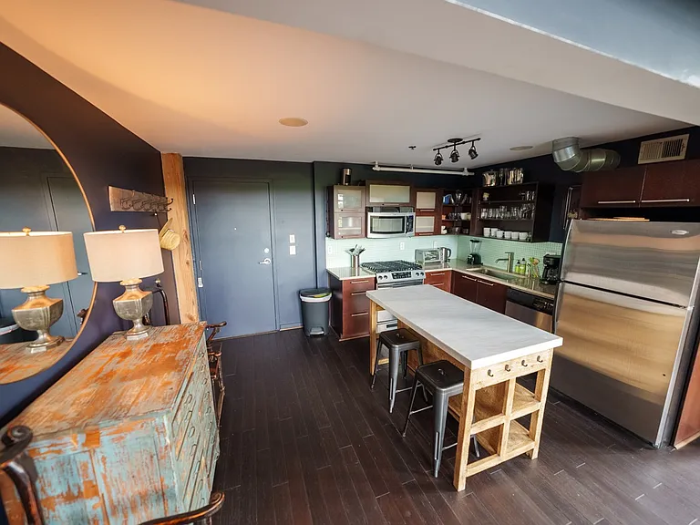 170 Boulevard Dr SE #E401 — Photo 2