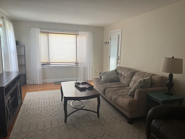 6 King St — Photo 15