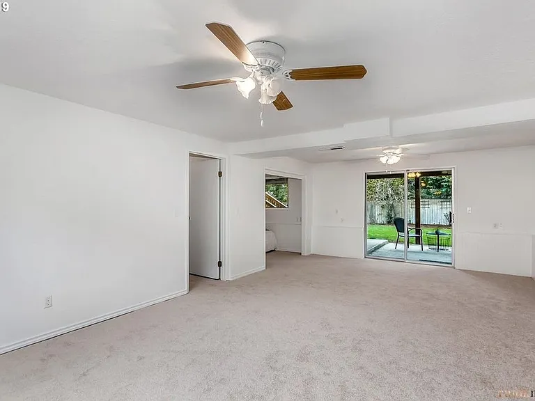 8205 SW Laurel St — Photo 13