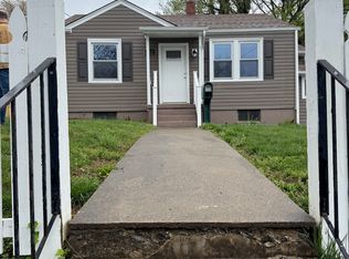 2320 Winthrop Ave SW, Roanoke, VA 24015