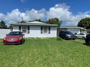 19320 SW 117th Ct, Miami, FL 33177