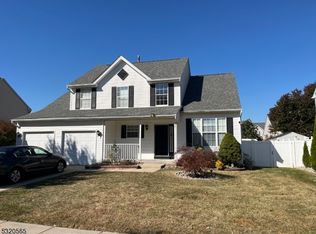 34 Copper Ridge Cir, Egg Harbor Township, NJ 08234