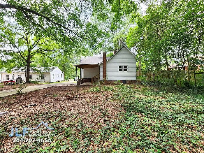 650 Harris St NW — Photo 18