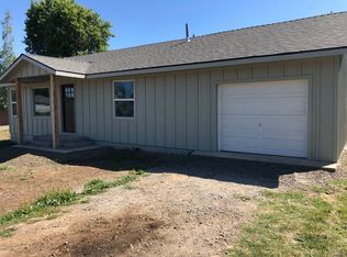 830 Ash St, Brownsville, OR